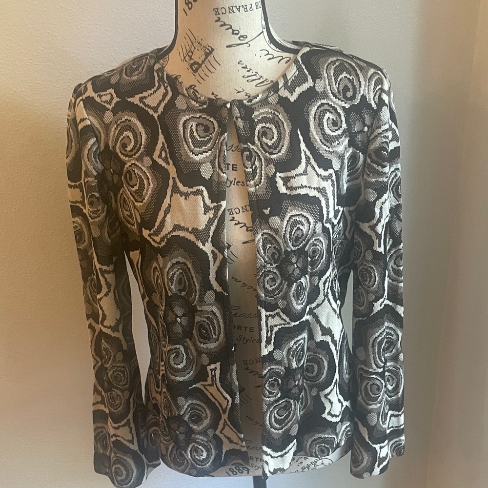 St. John Collection Black and Cream Floral cardigan/jacket